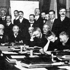 1911_solvay_conference_11-290x290-2680807